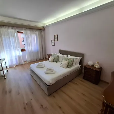 Eliseven Trastevere ローマ